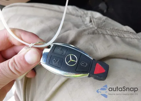 2018 Mercedes-Benz Glc 300 4Matic from USA, damaged, VIN WDC0G4KB3JV095153